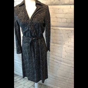 Ann Taylor 6 Black/white Feaux Wrap Dress